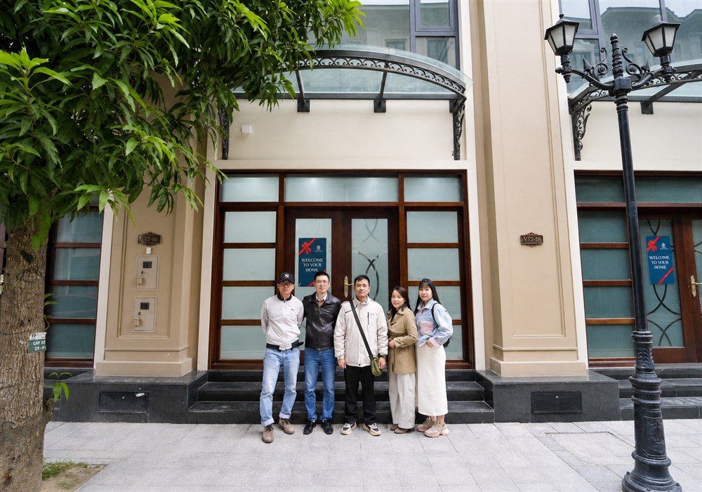Đội ngũ C và B tại công trình thực tế