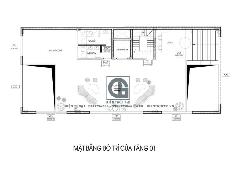 Mặt bằng tầng 1 với showroom, lễ tân và hệ giao thông đứng. Mặt bằng tầng 1 với showroom, lễ tân và hệ giao thông đứng